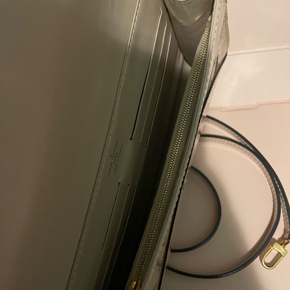 Louis Vuitton Mira Leather crossbody - shoulder bag - Picture 13 of 16